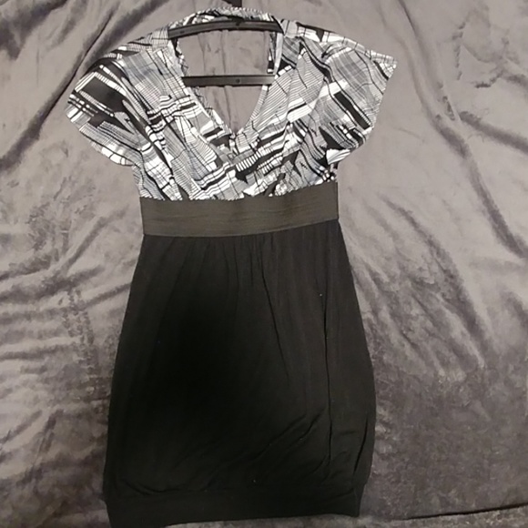 Black patterned dress - Picture 2 of 2